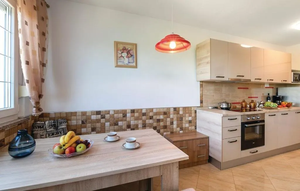 Popovic Apartment Pula Croatia