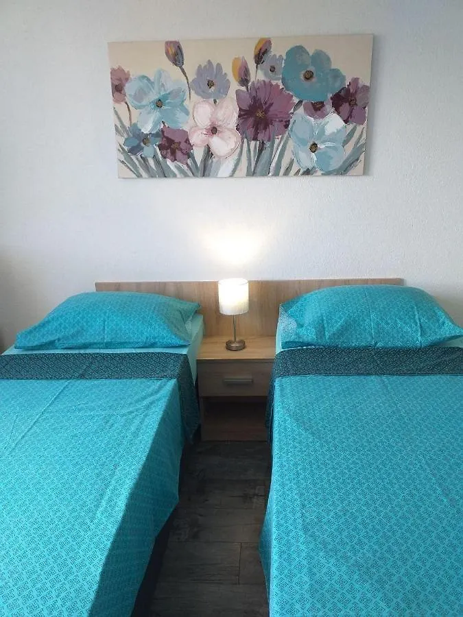 Popovic Apartment Pula