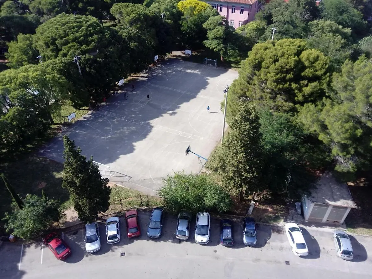 Popovic Apartment Pula Croatia