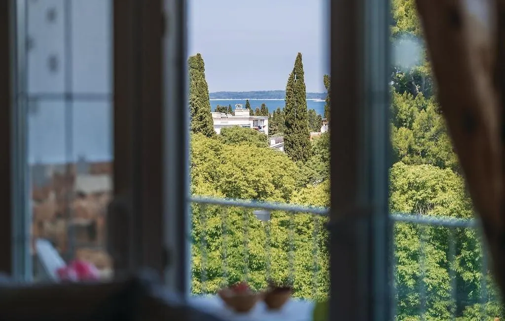 Popovic Apartment Pula